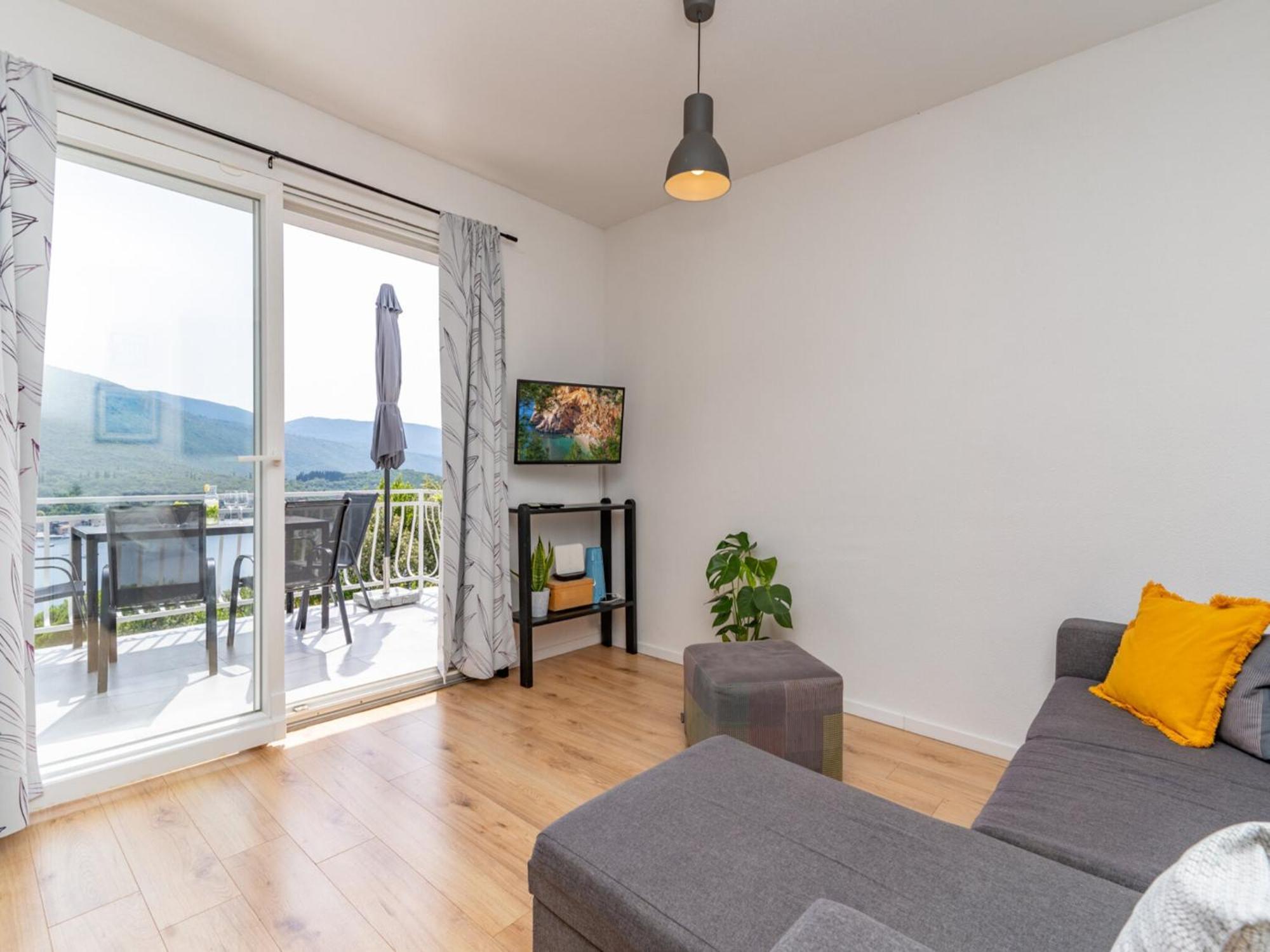 Apartment Konak Molunat Ngoại thất bức ảnh