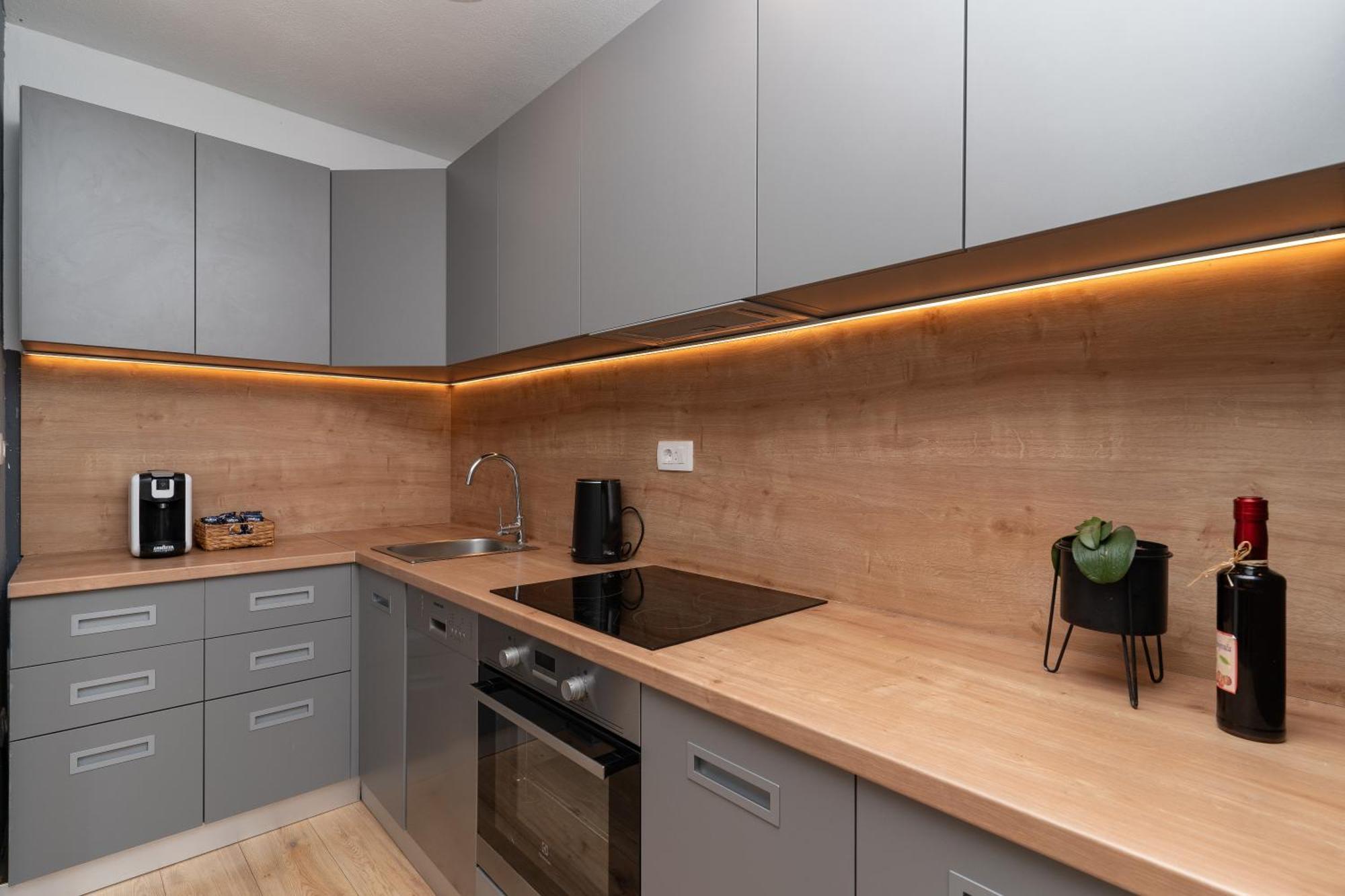 Apartment Konak Molunat Ngoại thất bức ảnh
